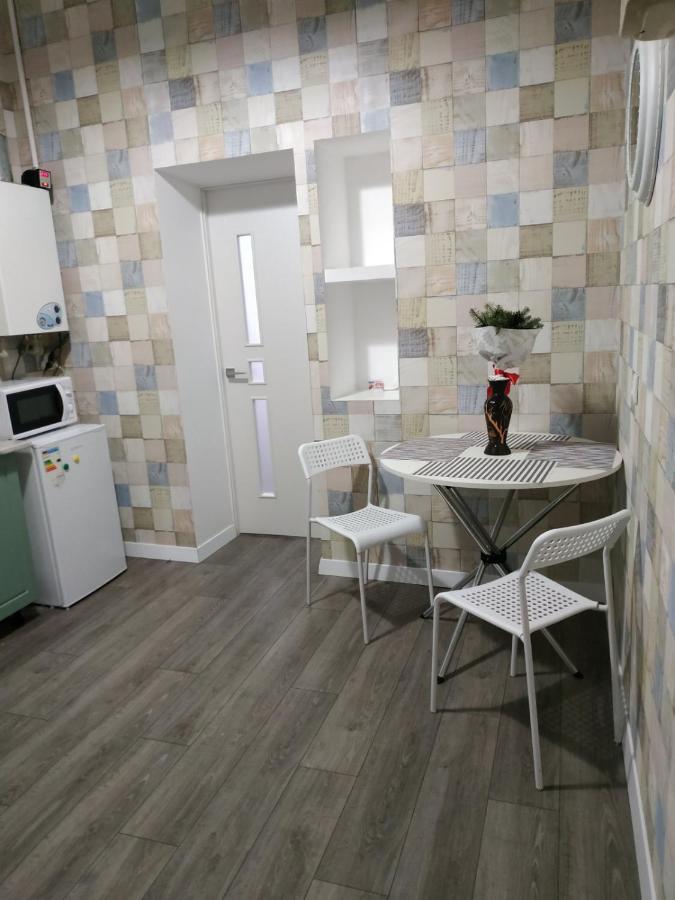 Apartamento Apartmen28Juni Chernivtsi Exterior foto